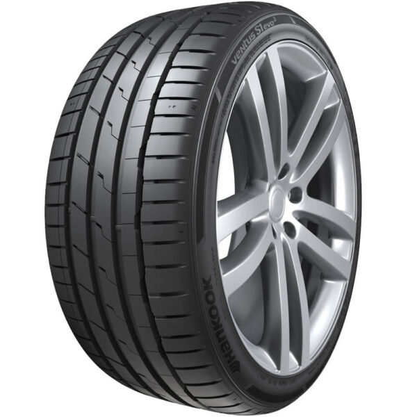 285/35R22
